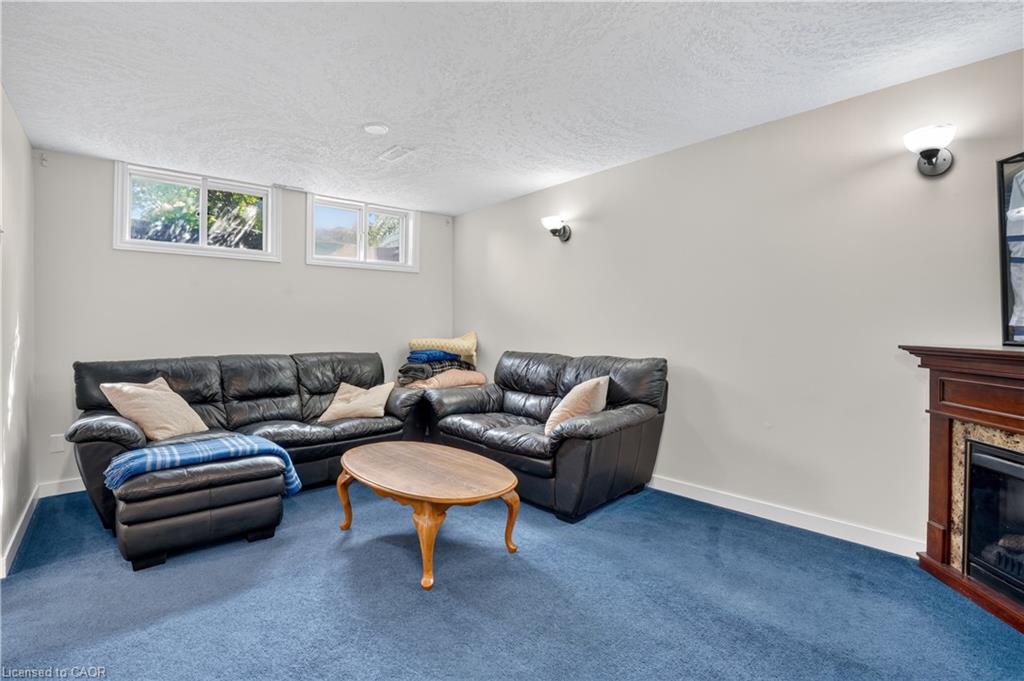 38 Meadow Woods Crescent Property Photo 44