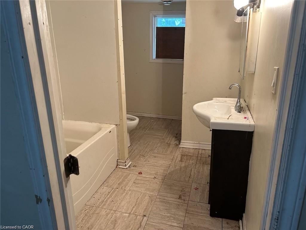 16 Albert Street Property Photo 5