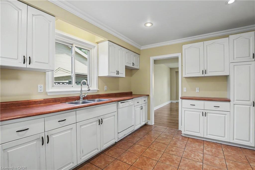 17 Hallmark Street Property Photo 10