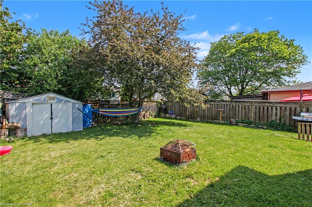 17 Hallmark Street Property Photo 33