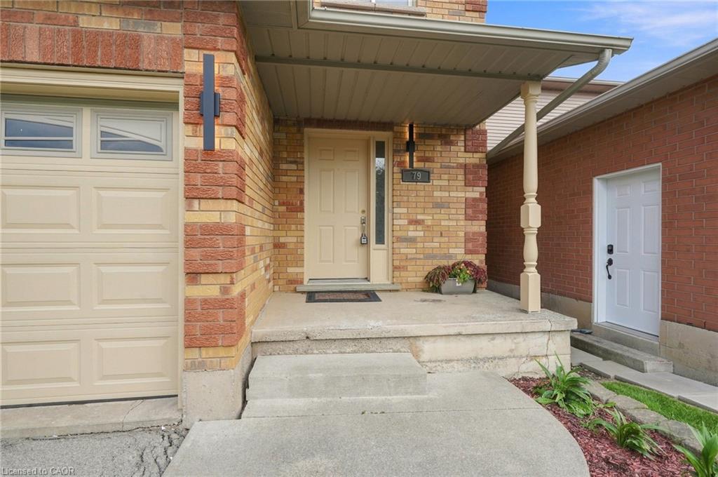 79 Lynnette Drive Property Photo 3