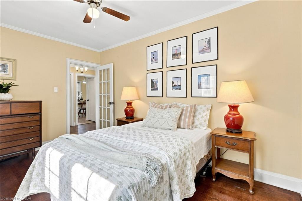 38 Garside Avenue S Property Photo 14