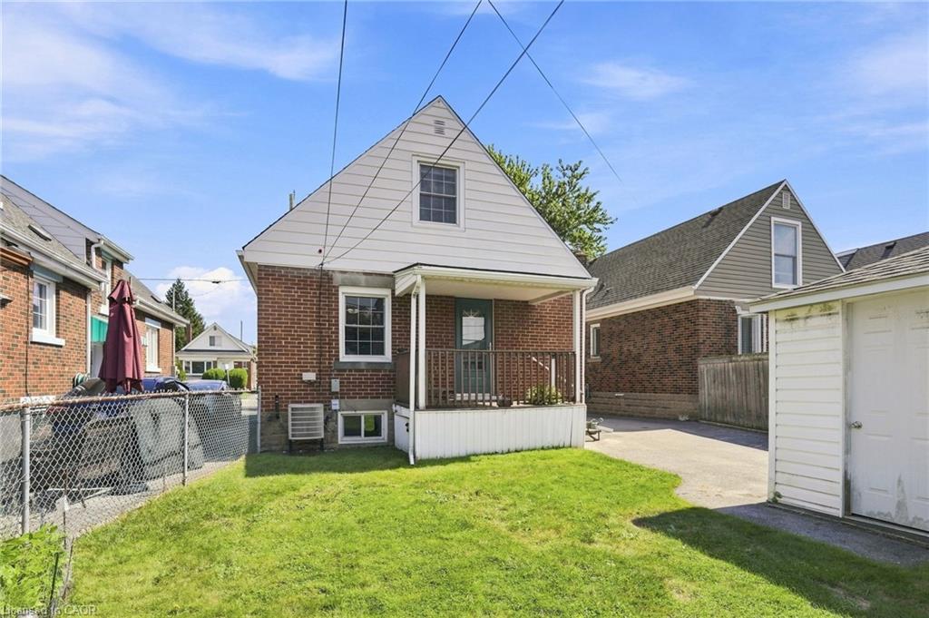 38 Garside Avenue S Property Photo 43