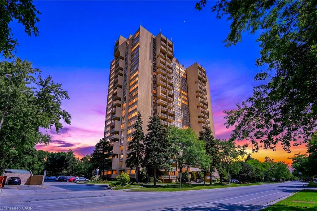 205-1359 White Oaks Boulevard Property Photo 1