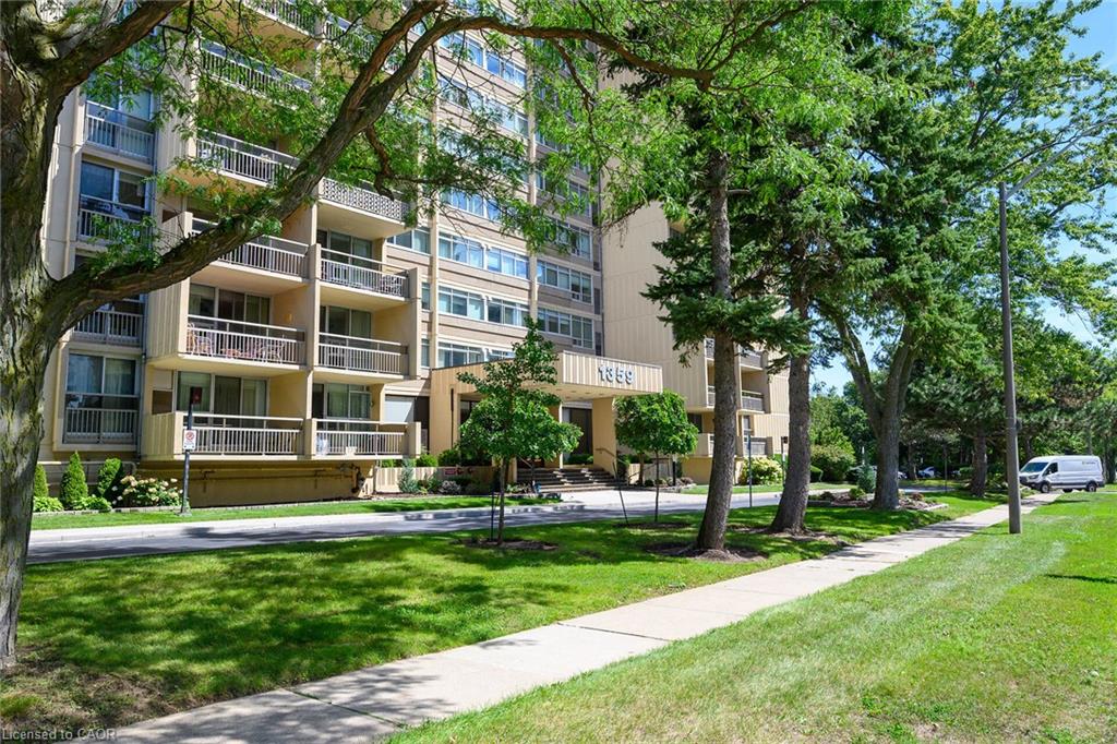205-1359 White Oaks Boulevard Property Photo 2