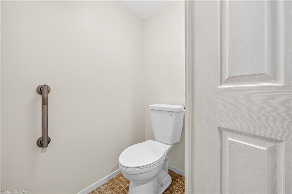 205-1359 White Oaks Boulevard Property Photo 19