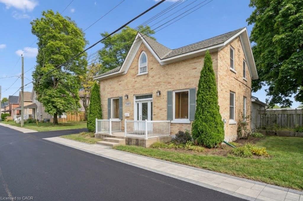 344 Queen Street W Property Photo 1