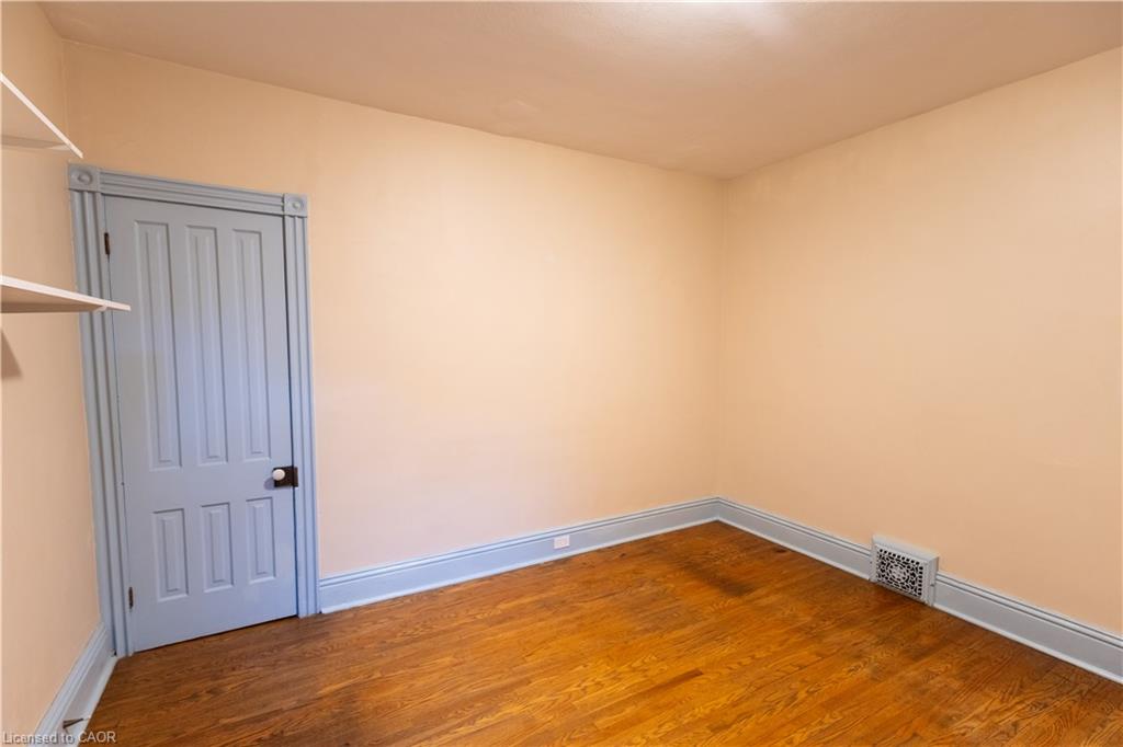 105 Erie Avenue Property Photo 6