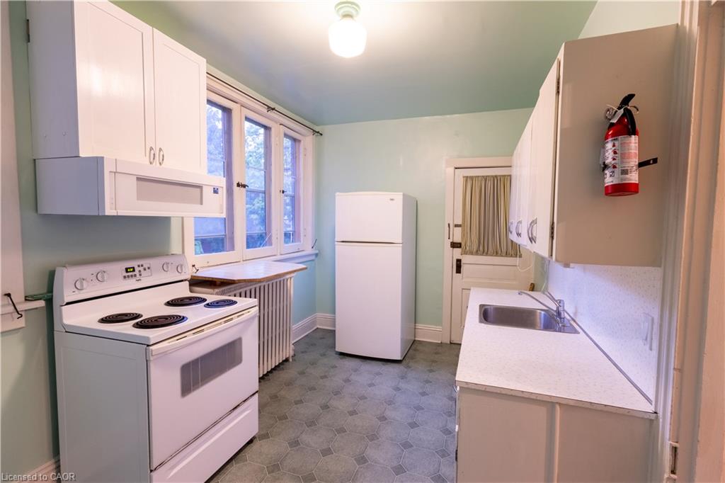 105 Erie Avenue Property Photo 7