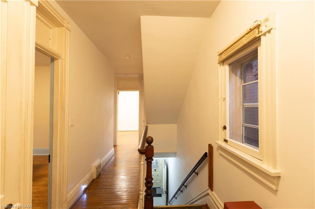 105 Erie Avenue Property Photo 9
