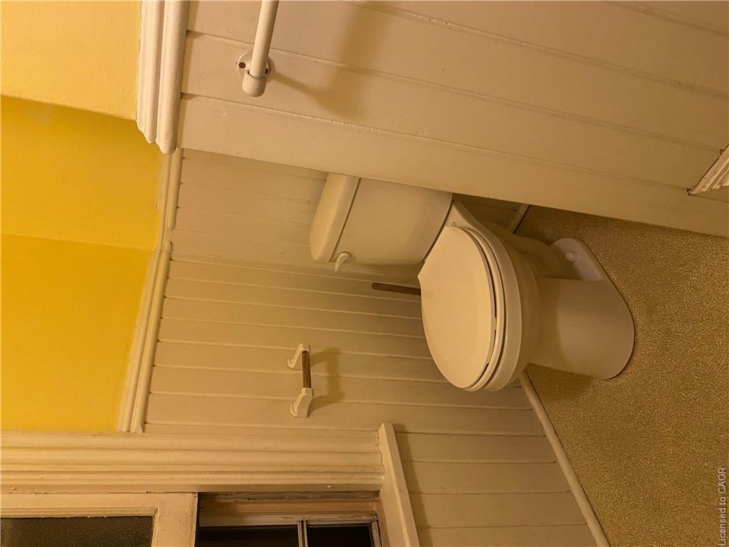 105 Erie Avenue Property Photo 11