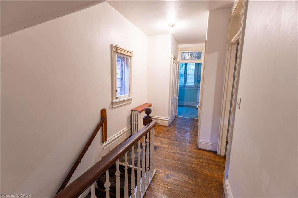 105 Erie Avenue Property Photo 18