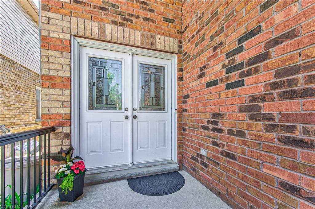 87 Steepleridge Street Property Photo 4