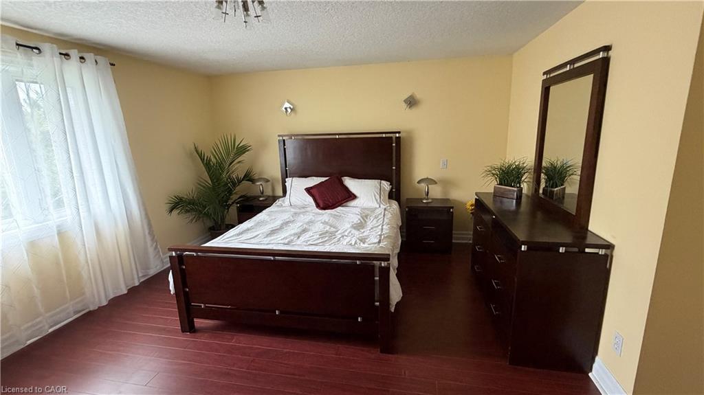 87 Steepleridge Street Property Photo 29
