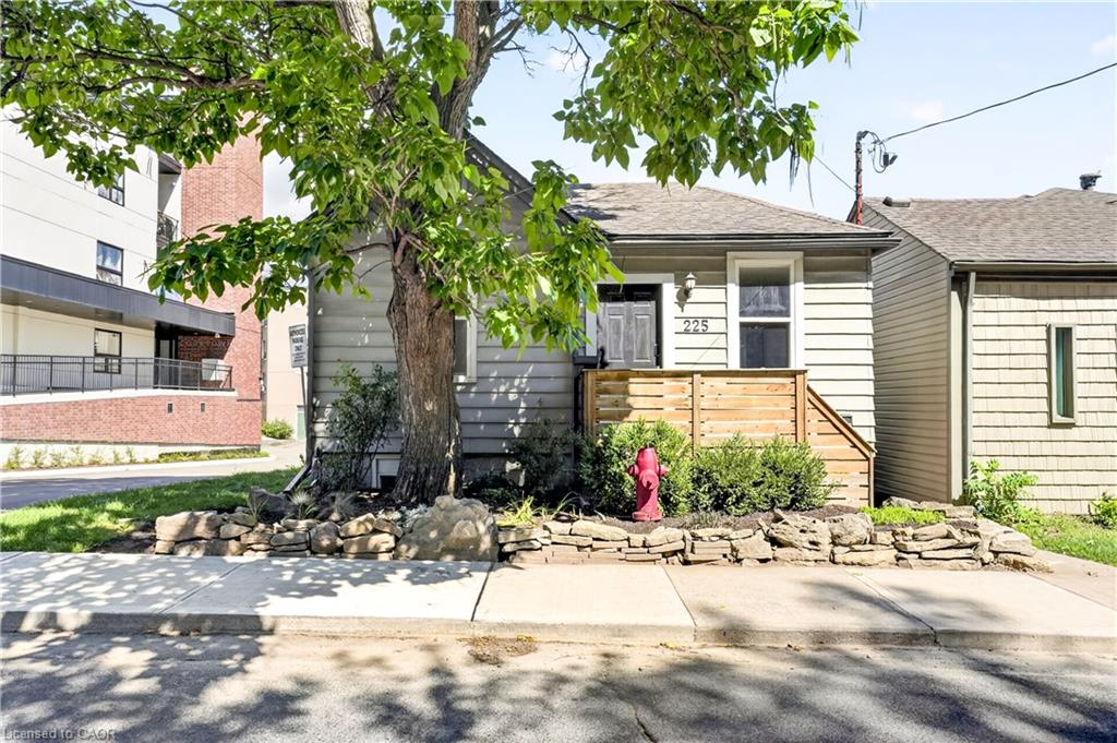 225 Charlton Avenue E Property Photo 1
