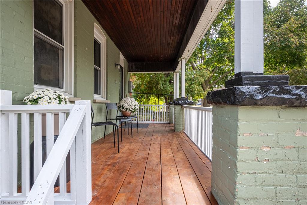 137 Alfred Street Property Photo 7