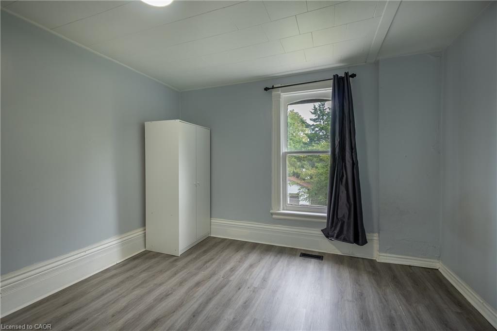 137 Alfred Street Property Photo 39