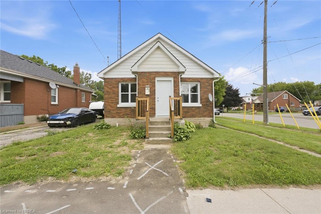 249 Clarence Street Property Photo 2