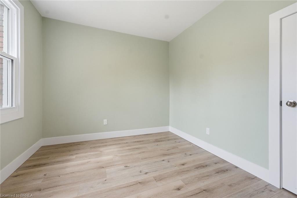 249 Clarence Street Property Photo 16