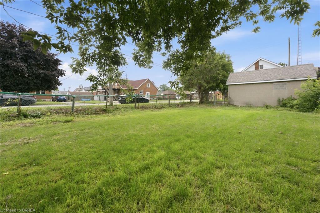 249 Clarence Street Property Photo 29