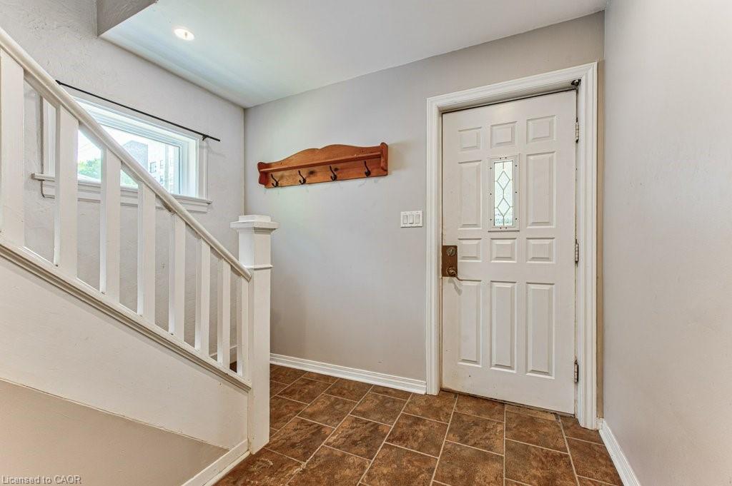 84 Franklin Street S Property Photo 6