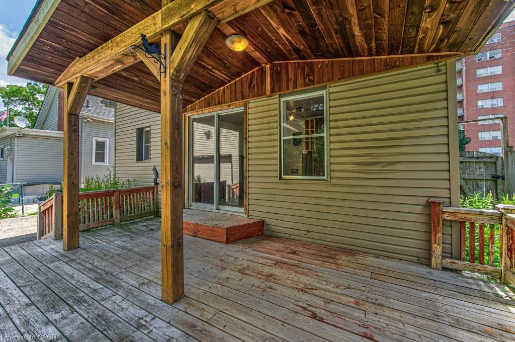 84 Franklin Street S Property Photo 42