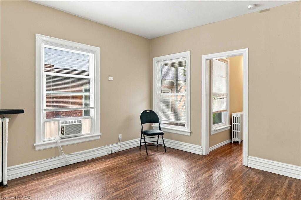 2-102 Herkimer Street Property Photo 6