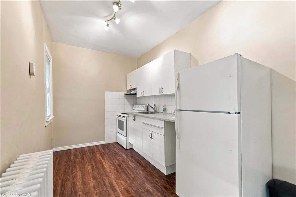 2-102 Herkimer Street Property Photo 13