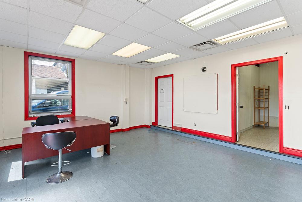 57 Steeles Avenue E Property Photo 12