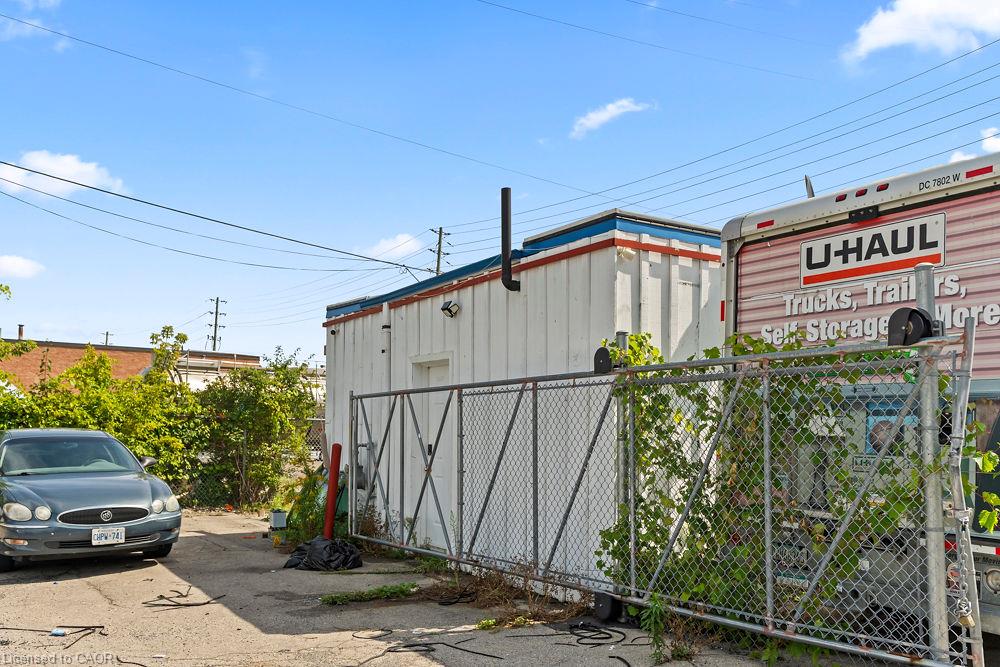 57 Steeles Avenue E Property Photo 29