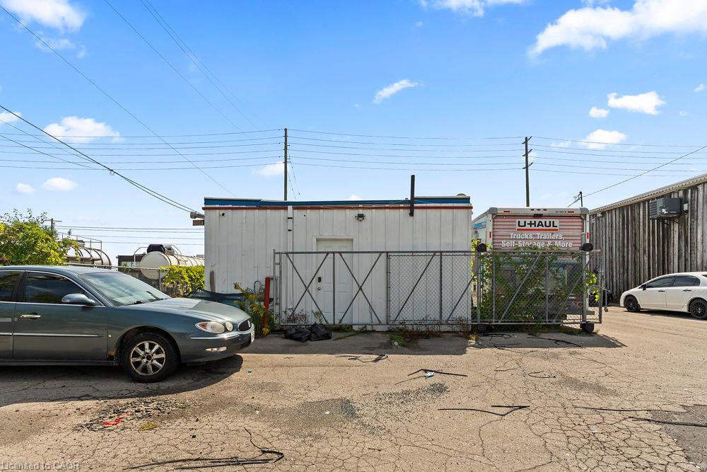 57 Steeles Avenue E Property Photo 30