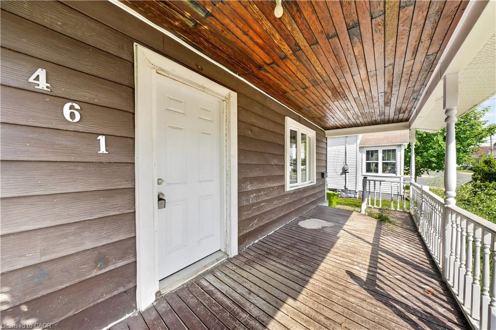 461 John Street Property Photo 3