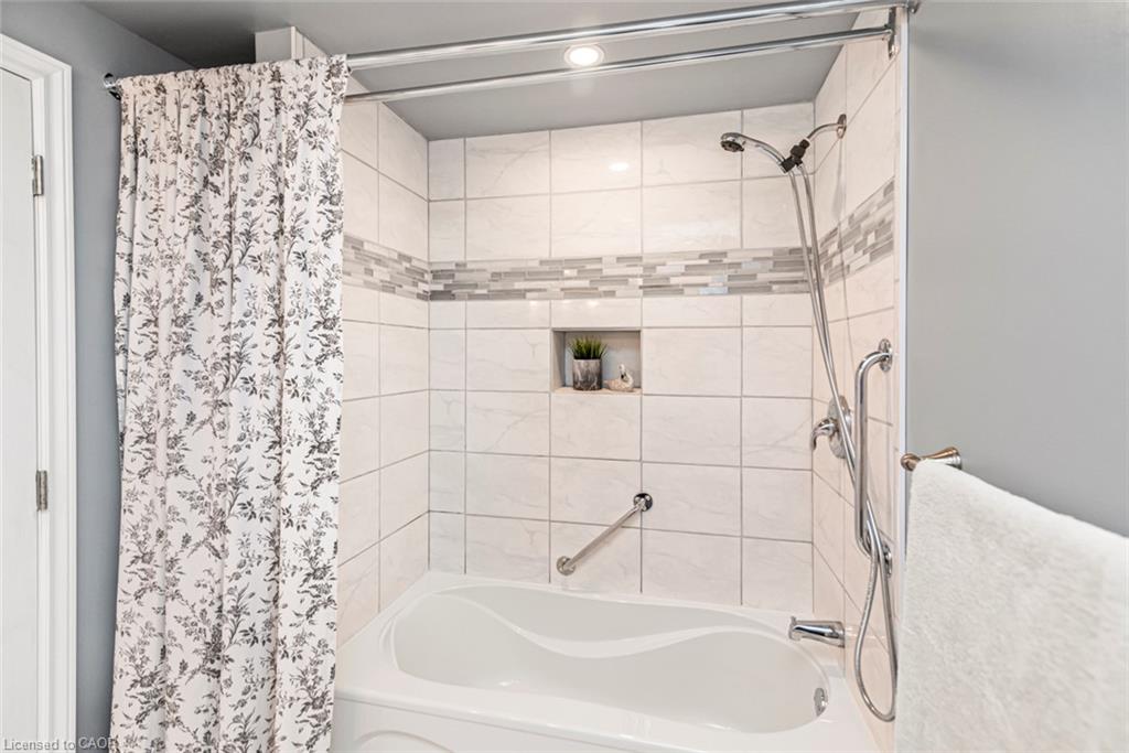 70 Postma Drive Property Photo 30