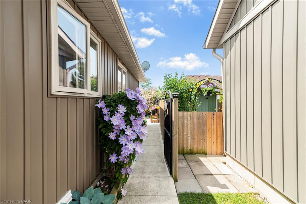 70 Postma Drive Property Photo 31