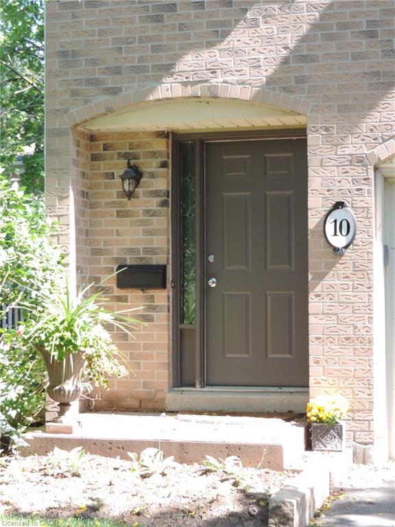 10-1351 Ontario Street Property Photo 2