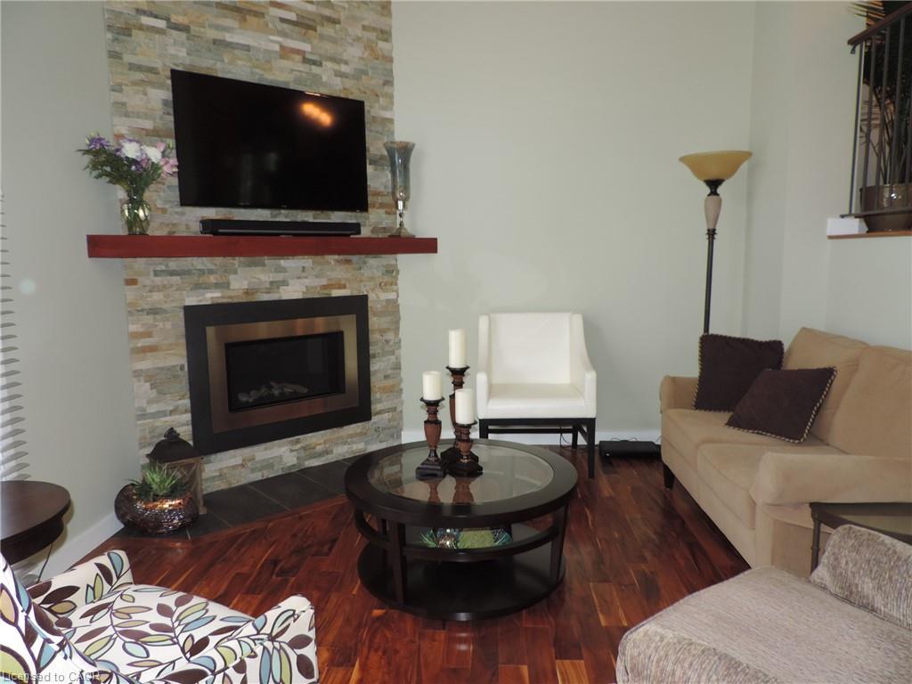 10-1351 Ontario Street Property Photo 3