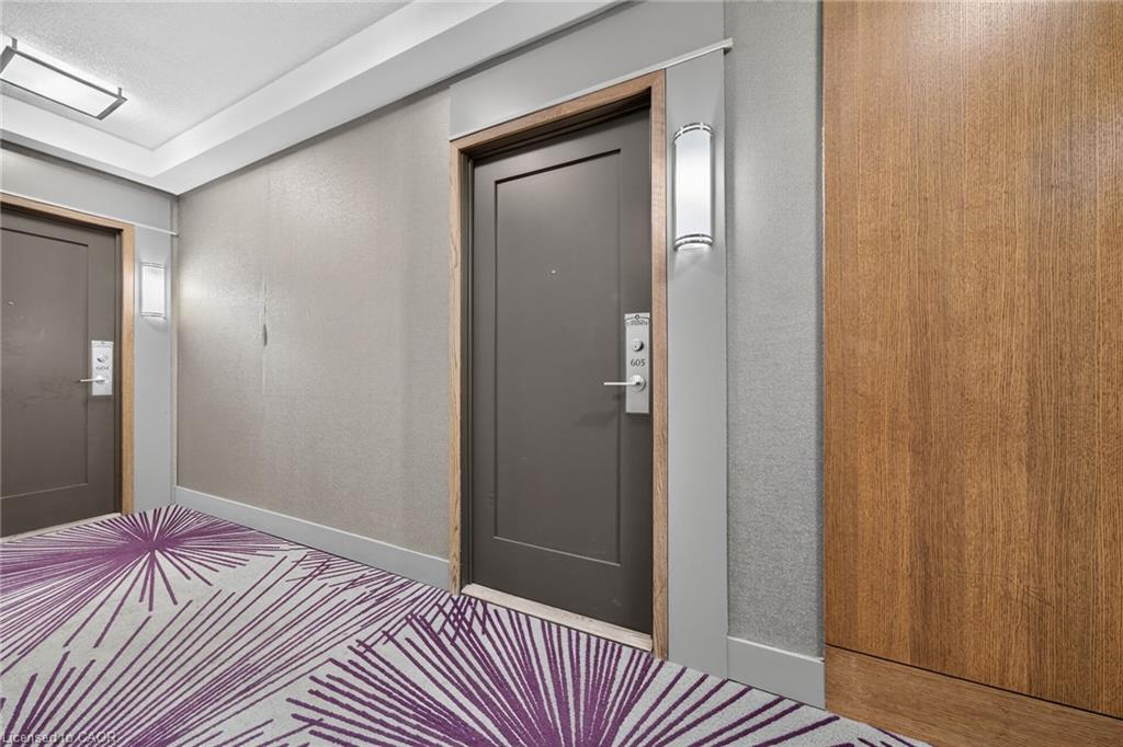 605-55 Eglinton Avenue W Property Photo 10