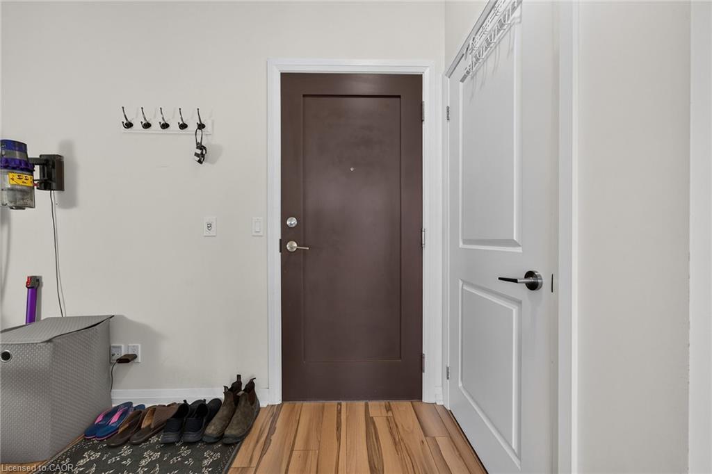 605-55 Eglinton Avenue W Property Photo 11