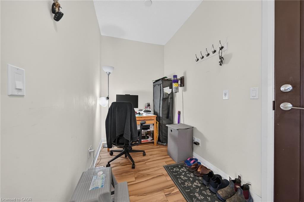 605-55 Eglinton Avenue W Property Photo 13