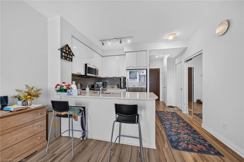 605-55 Eglinton Avenue W Property Photo 20