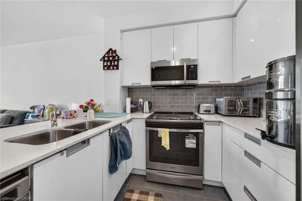 605-55 Eglinton Avenue W Property Photo 22