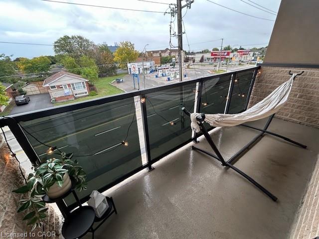 7-788 Upper Ottawa Street Property Photo 12