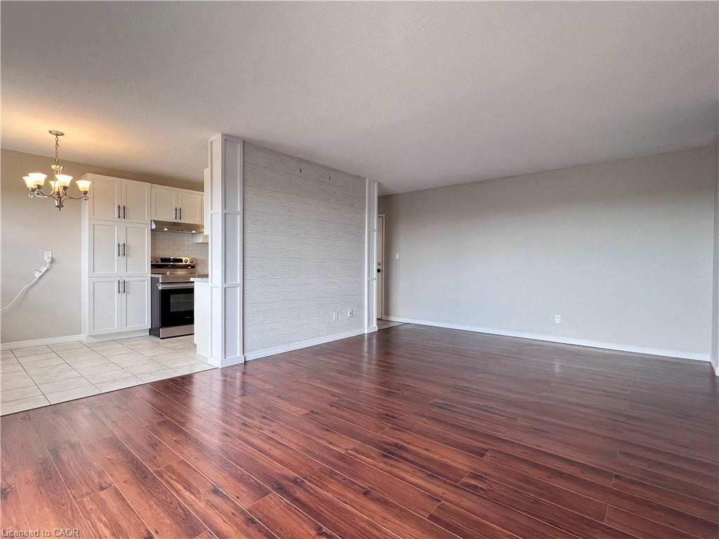 503-283 Fairway Road N Property Photo 13