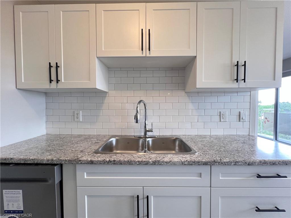 503-283 Fairway Road N Property Photo 17