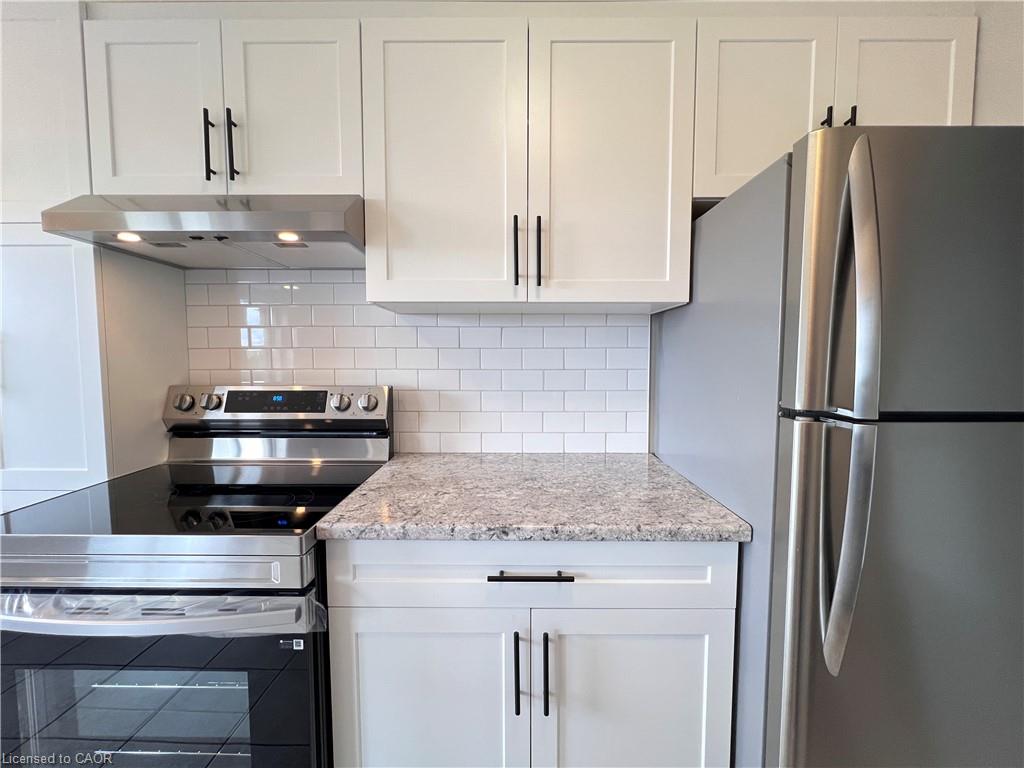 503-283 Fairway Road N Property Photo 18