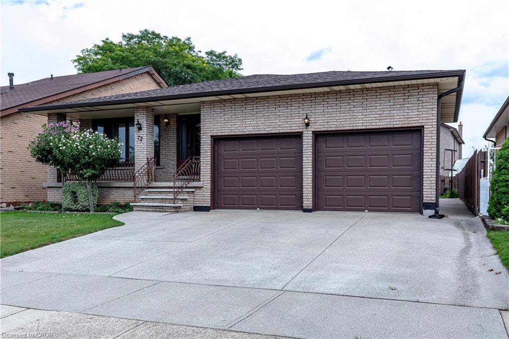 72 Henley Drive Property Photo 1