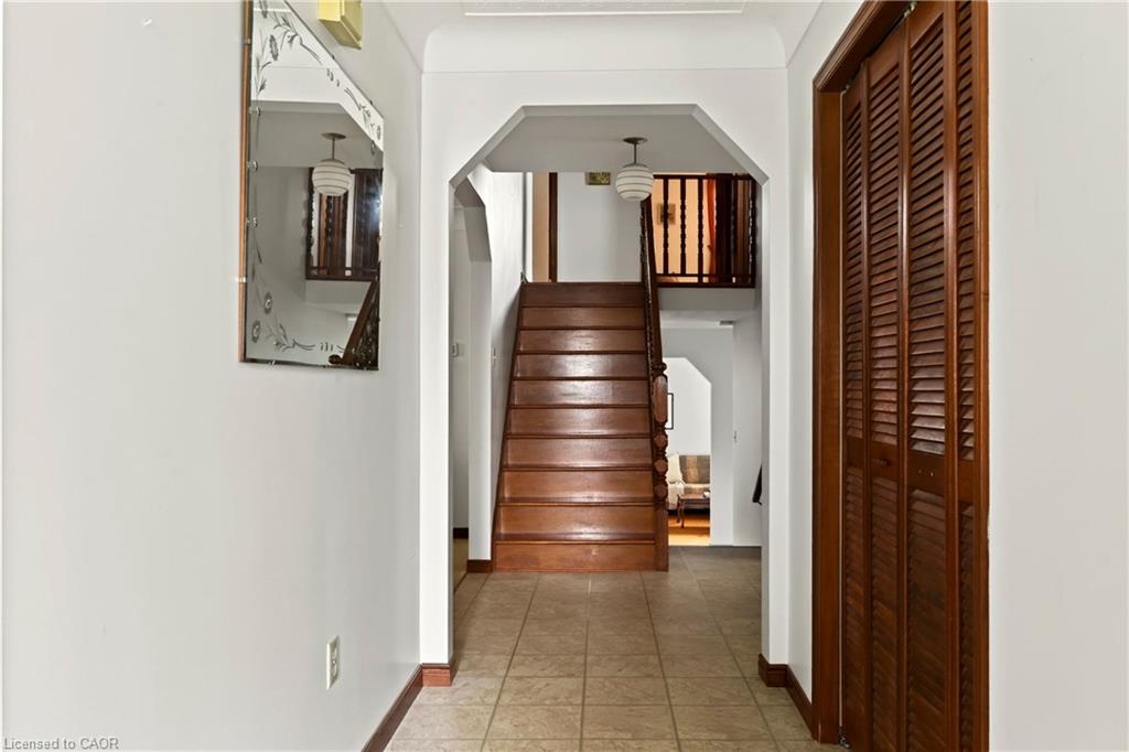 72 Henley Drive Property Photo 5