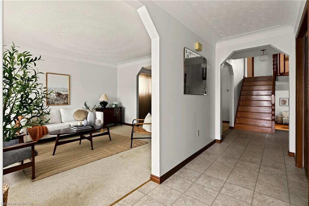 72 Henley Drive Property Photo 7