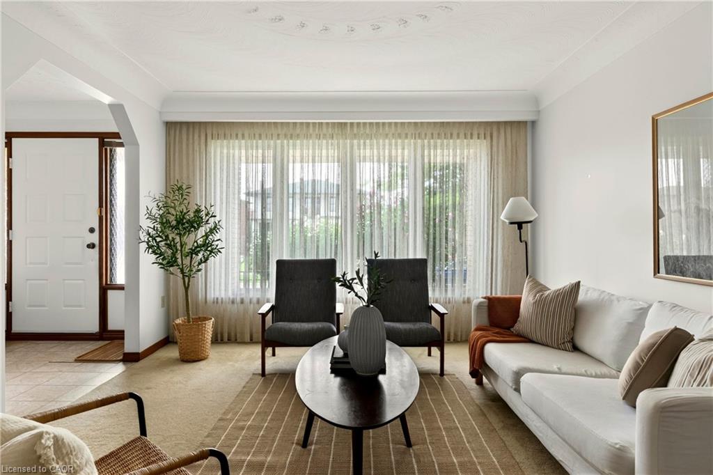 72 Henley Drive Property Photo 12