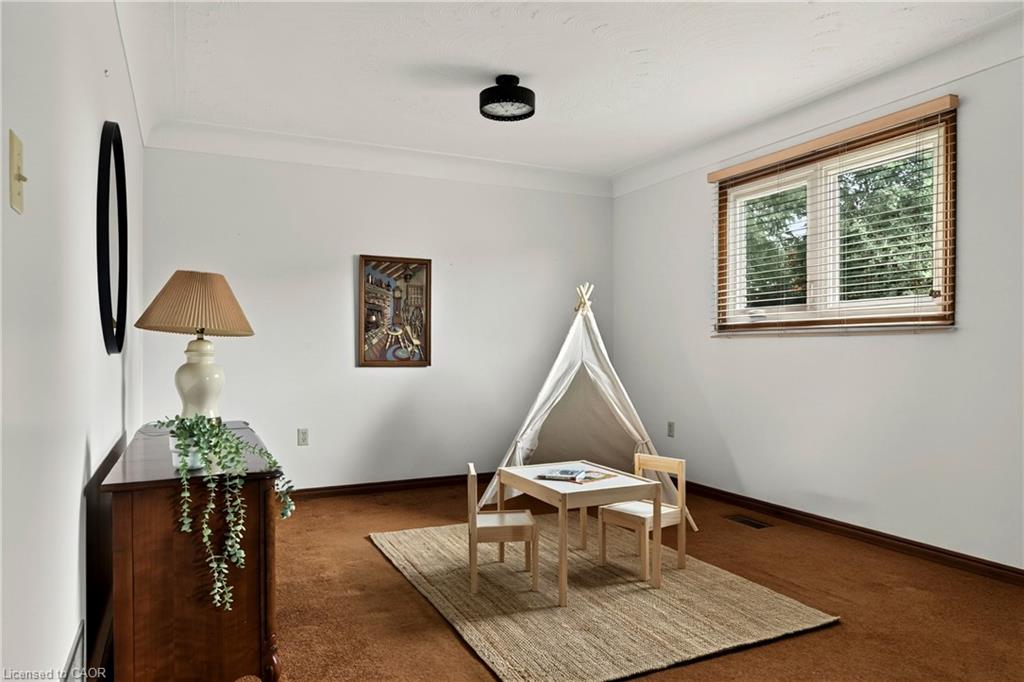 72 Henley Drive Property Photo 35